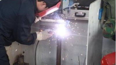 焊接煙氣凈化設(shè)備,焊接煙塵凈化,執(zhí)信環(huán)保實力生產(chǎn)廠家。
