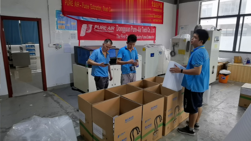 煙塵凈化機(jī),工業(yè)煙塵凈化機(jī),車間煙塵凈化機(jī)。